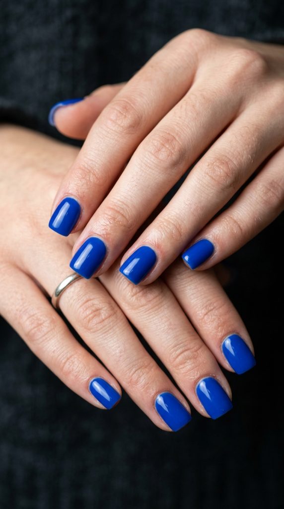blue acrylic nails