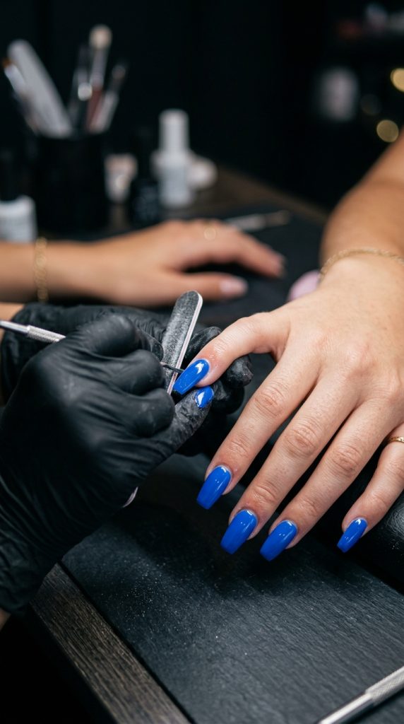 blue acrylic nails