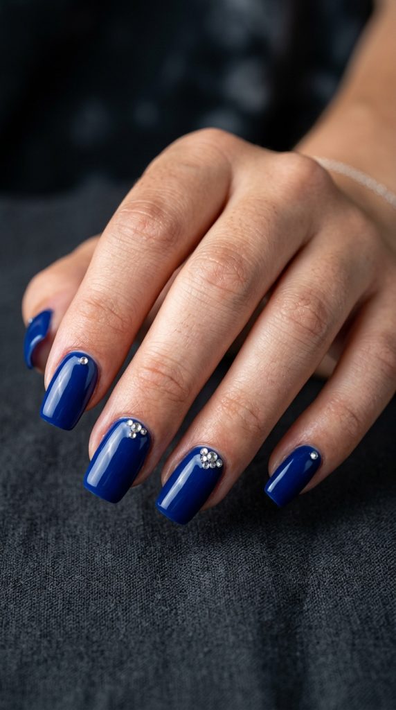 blue acrylic nails