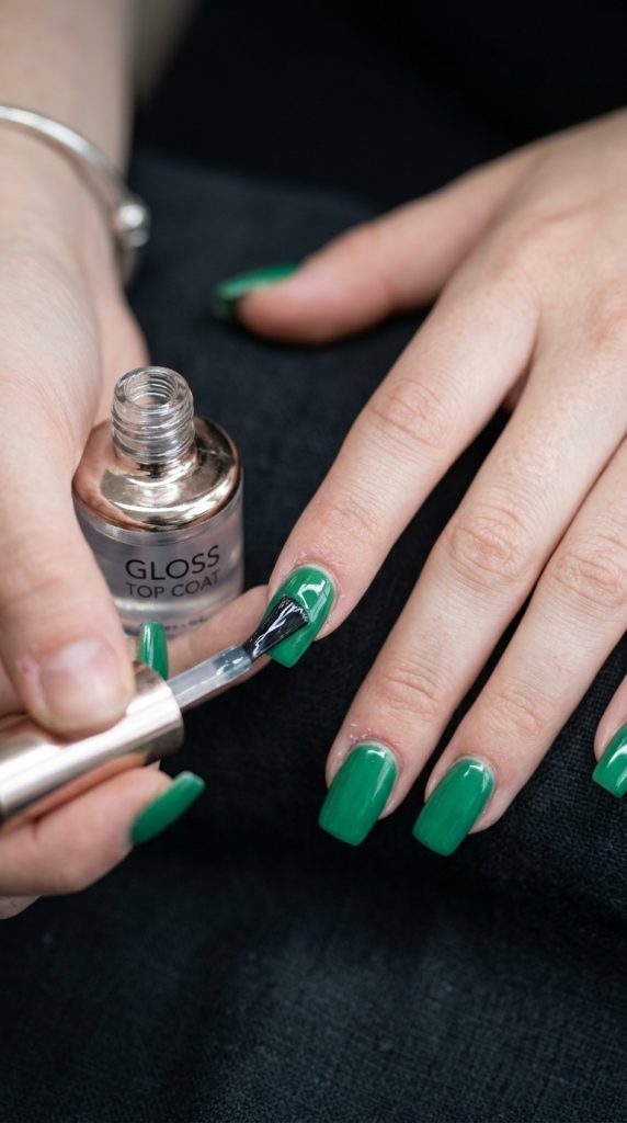 Green Acrylic Nails